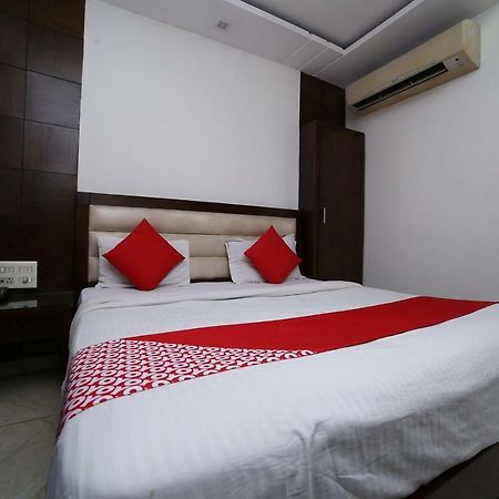 Oyo 11150 Hotel Jmd Rooms New Delhi Eksteriør billede