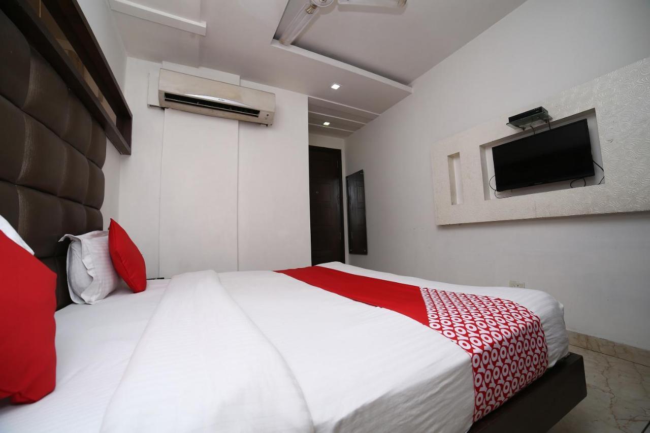 Oyo 11150 Hotel Jmd Rooms New Delhi Eksteriør billede