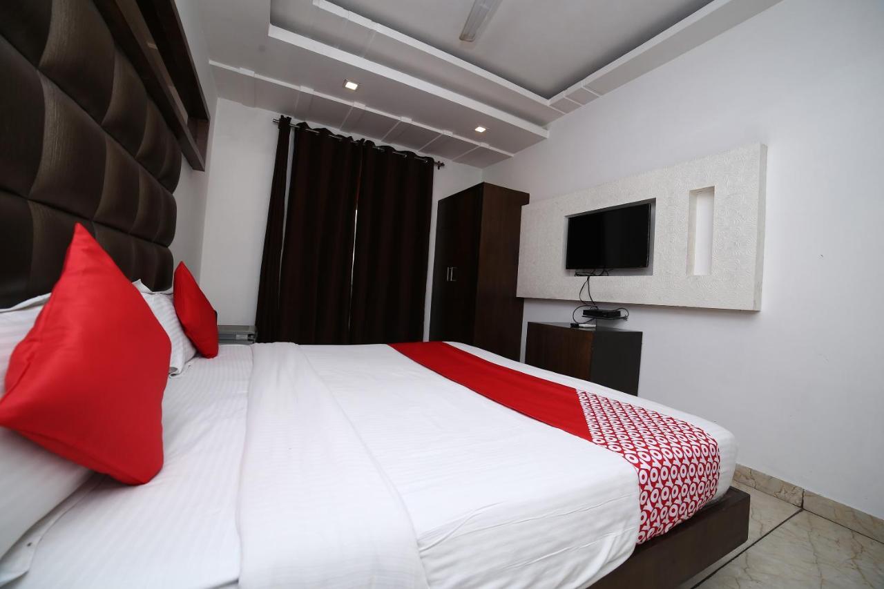Oyo 11150 Hotel Jmd Rooms New Delhi Eksteriør billede