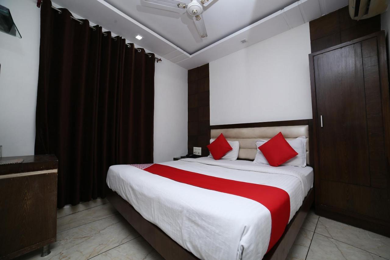 Oyo 11150 Hotel Jmd Rooms New Delhi Eksteriør billede