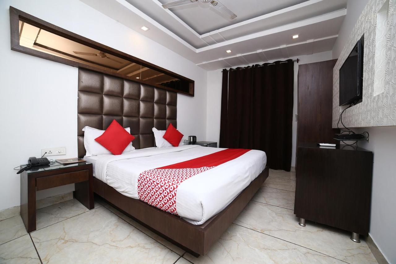 Oyo 11150 Hotel Jmd Rooms New Delhi Eksteriør billede