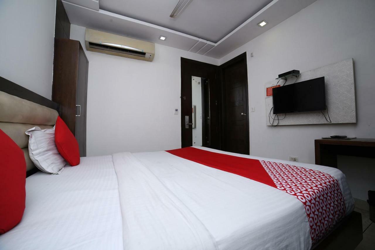 Oyo 11150 Hotel Jmd Rooms New Delhi Eksteriør billede