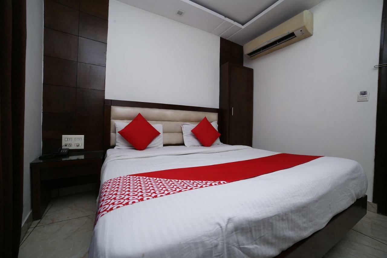 Oyo 11150 Hotel Jmd Rooms New Delhi Eksteriør billede